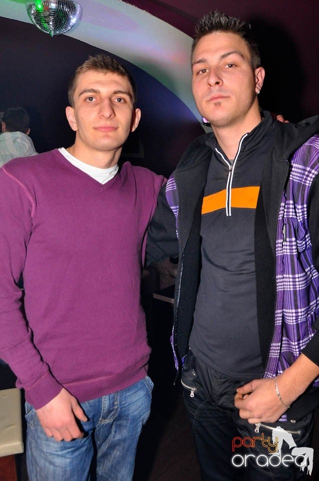 Finest House And Party Music în Club Atti's,