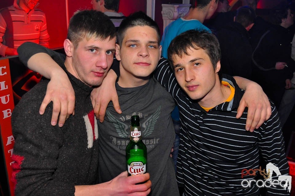 Finest House And Party Music în Club Atti's,