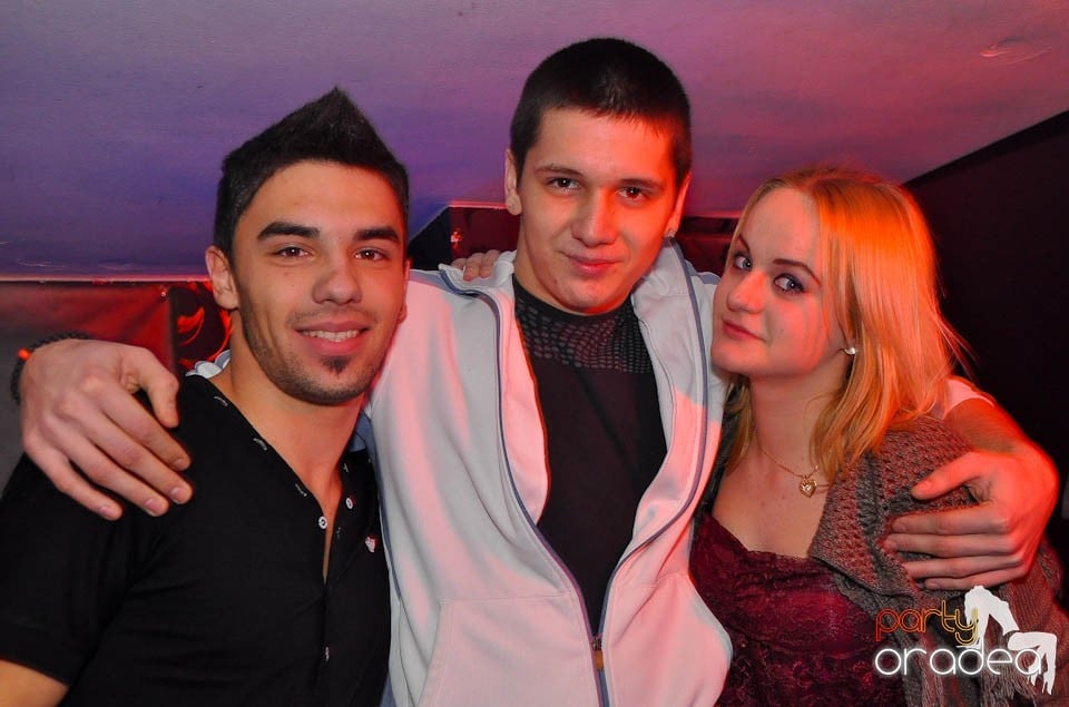 Finest House And Party Music în Club Atti's,