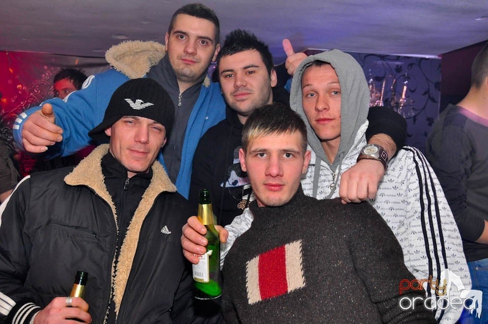 Finest House And Party Music în Club Atti's,