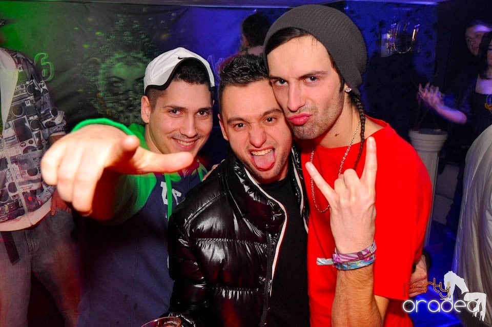 Finest House And Party Music în Club Atti's,