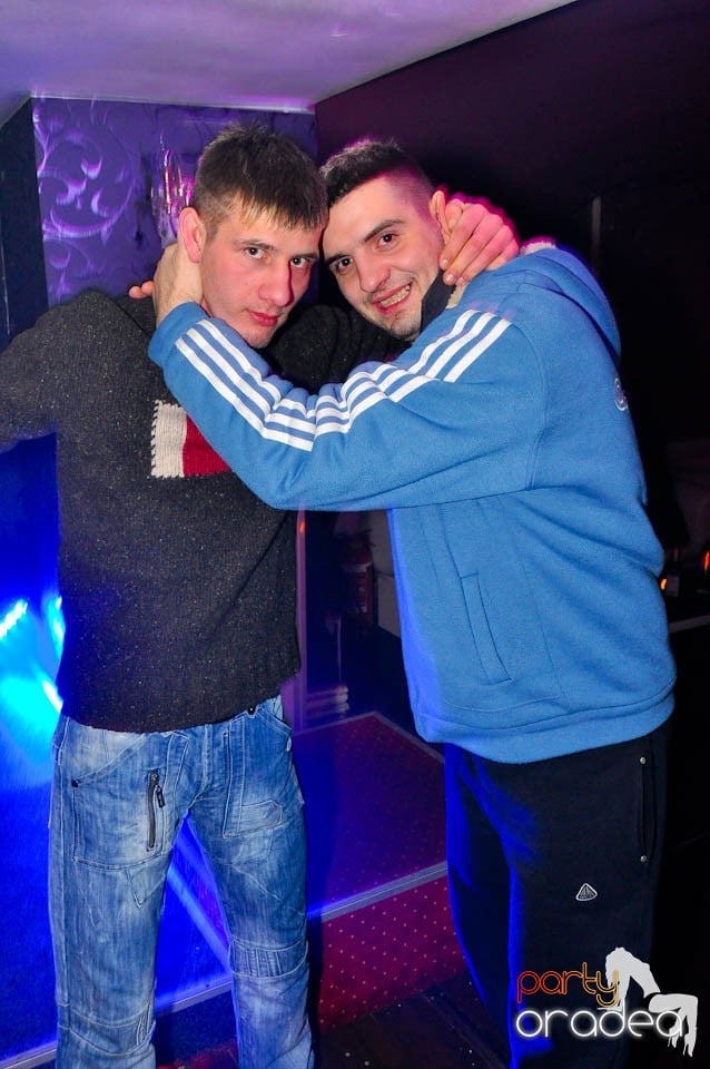 Finest House And Party Music în Club Atti's,