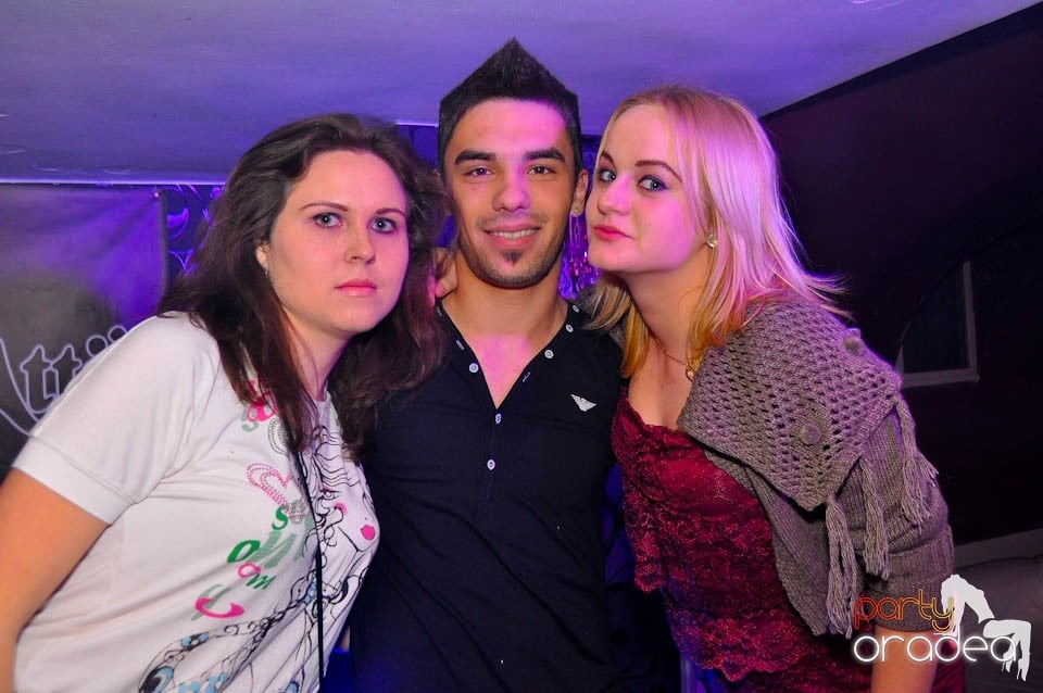 Finest House And Party Music în Club Atti's,