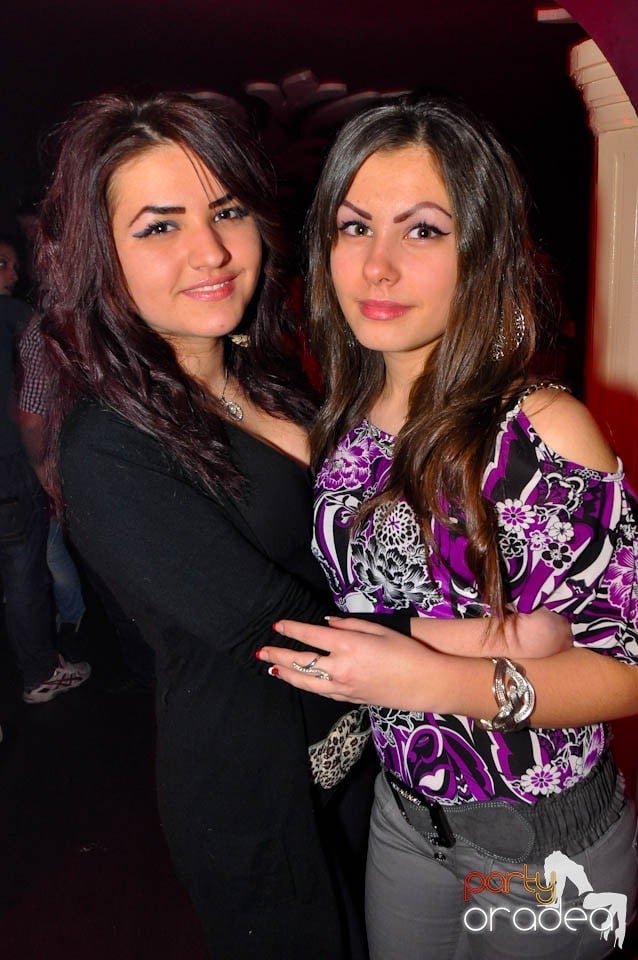 Finest House And Party Music în Club Atti's,