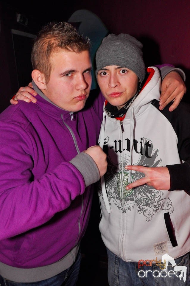 Finest House And Party Music în Club Atti's,