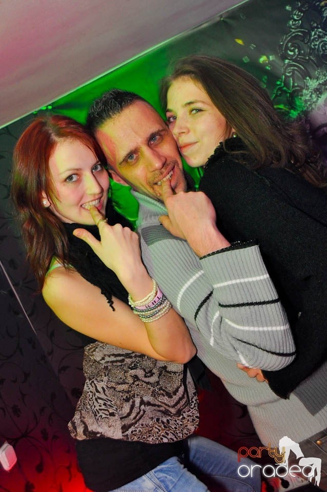 Finest House And Party Music în Club Atti's,