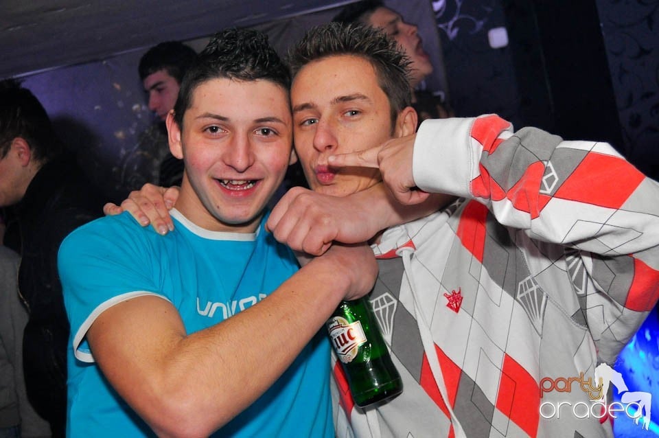 Finest House And Party Music în Club Atti's,
