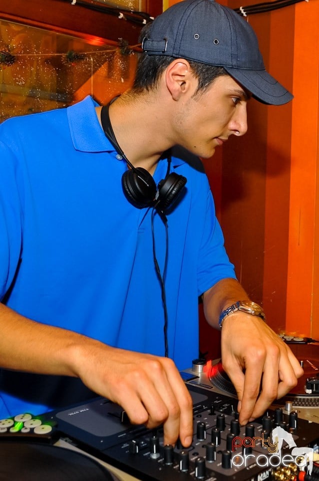 Friday Night @ Juice, Juice