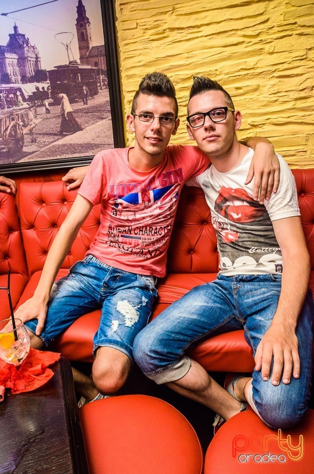 Friday Party, 