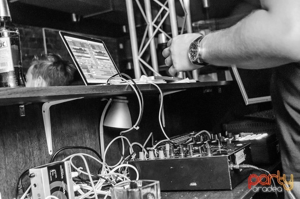 Gabriel M B2B Crimi, Juice