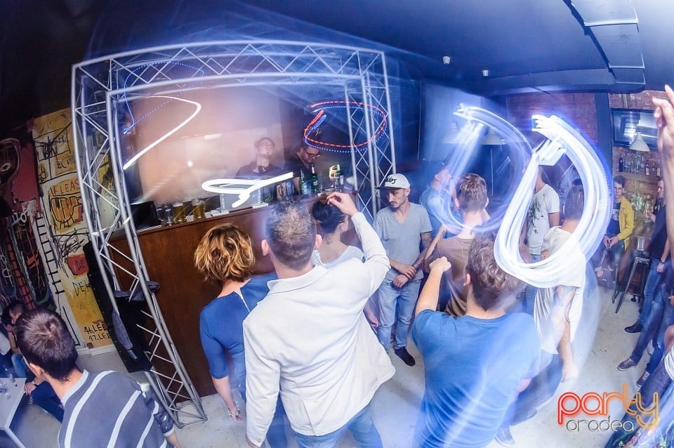Gabriel M B2B Crimi, Juice