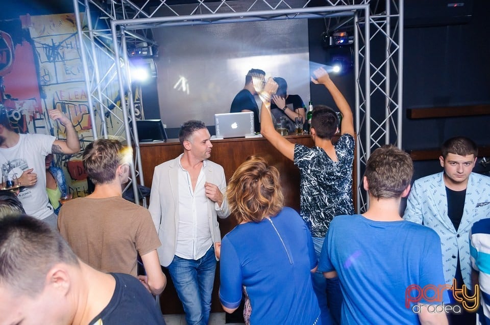 Gabriel M B2B Crimi, Juice
