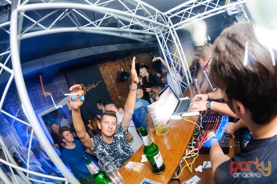 Gabriel M B2B Crimi, Juice