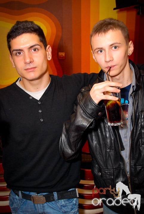 Horă, joc şi voie bună @ Juice cu TudOtto, Juice