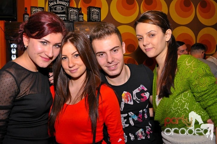 Începe distracţia în Juice, Juice