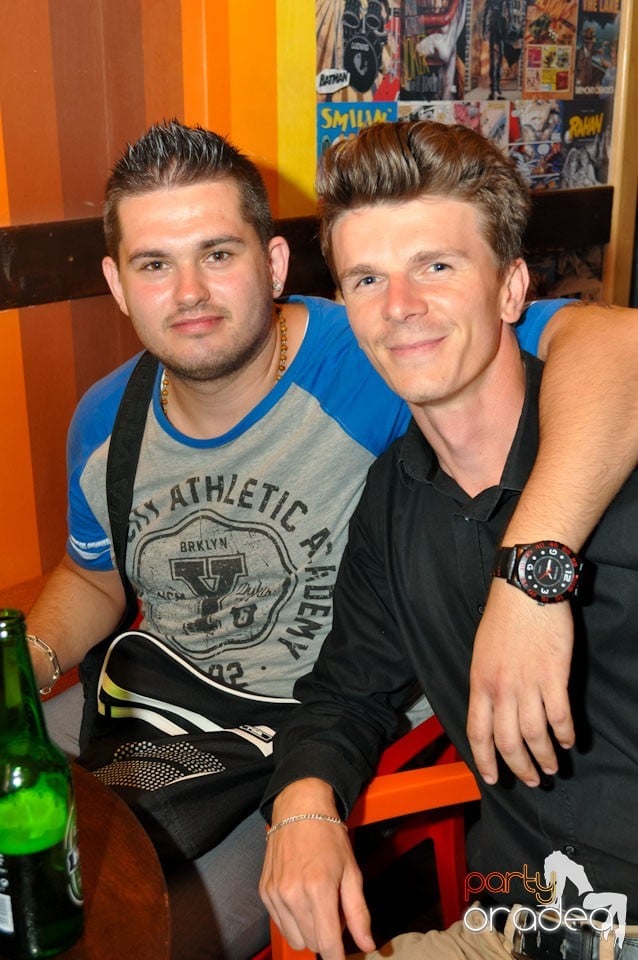 It's party time în Juice, Juice
