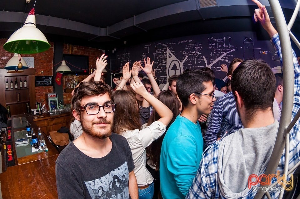 It's party time în Juice, Juice