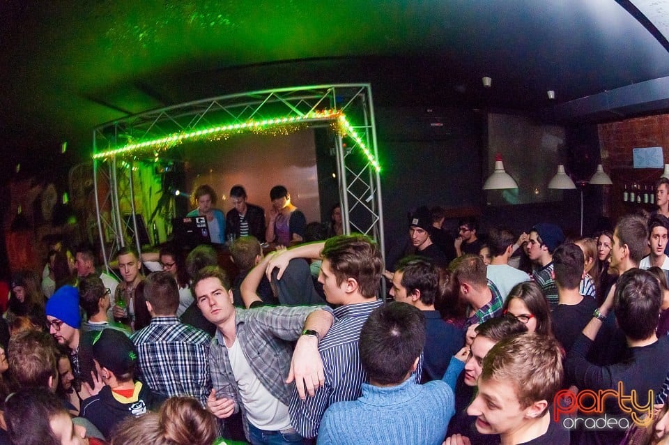 It's party time în Juice, Juice