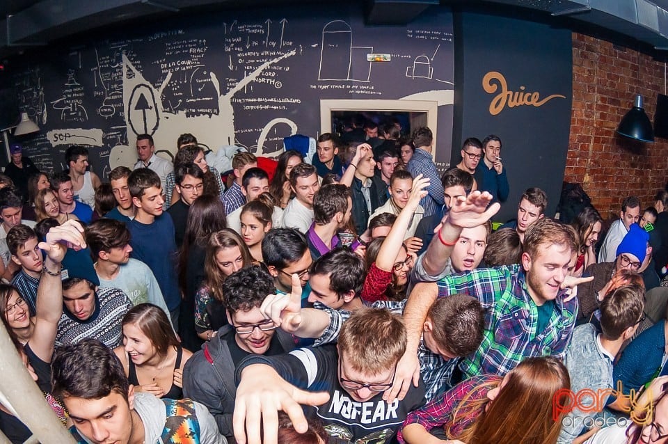 It's party time în Juice, Juice