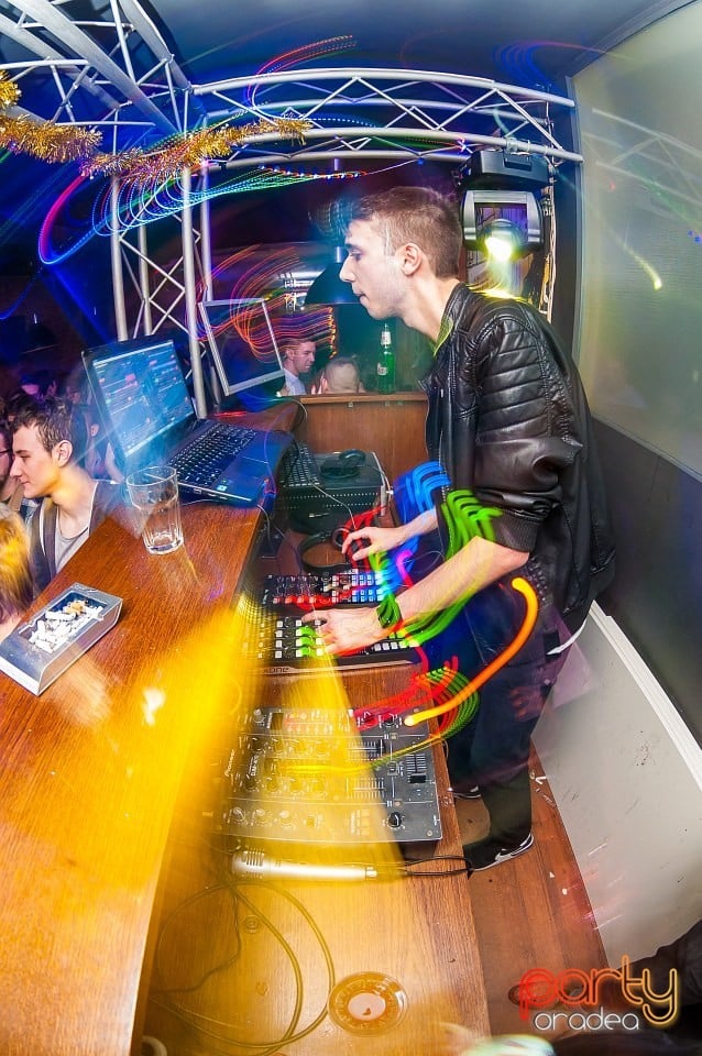It's party time în Juice, Juice