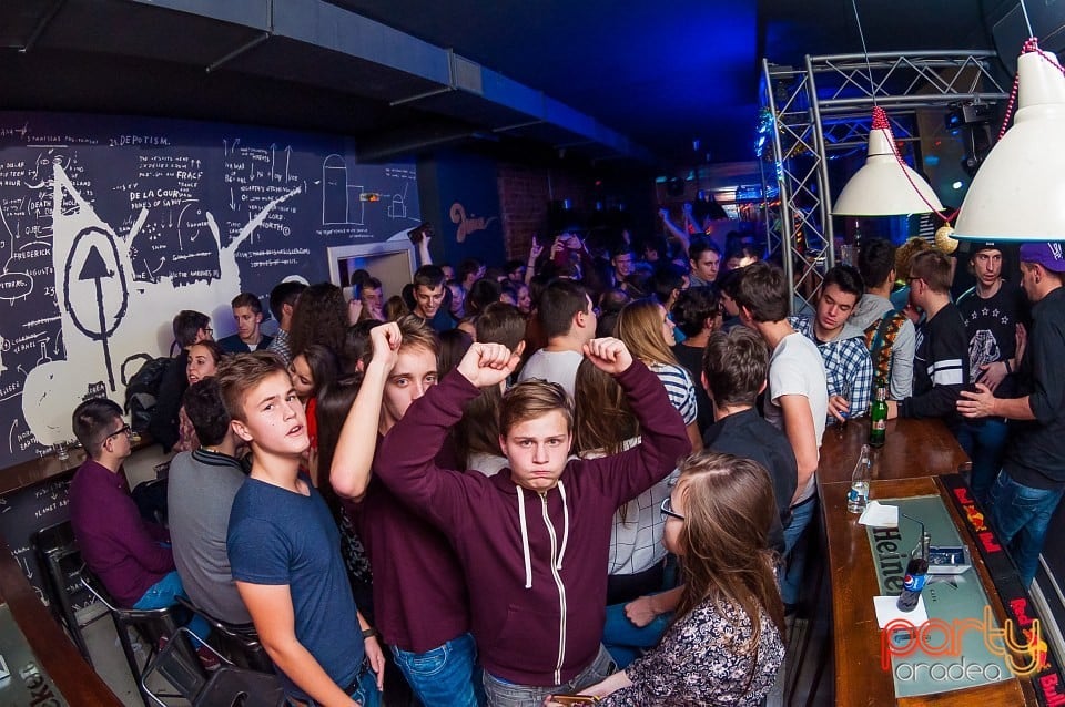It's party time în Juice, Juice