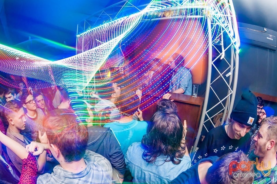 It's party time în Juice, Juice