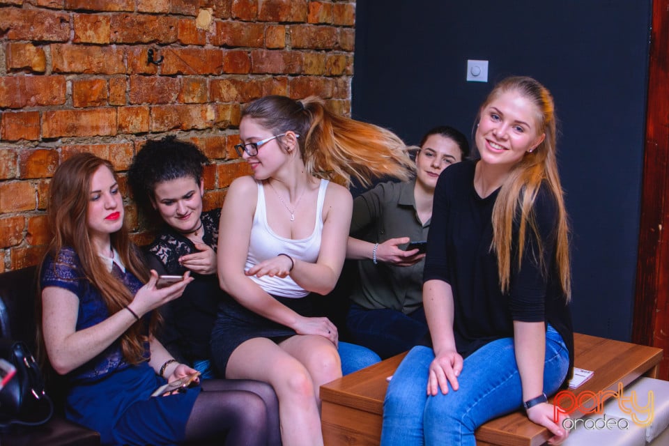 Student Party, Juice