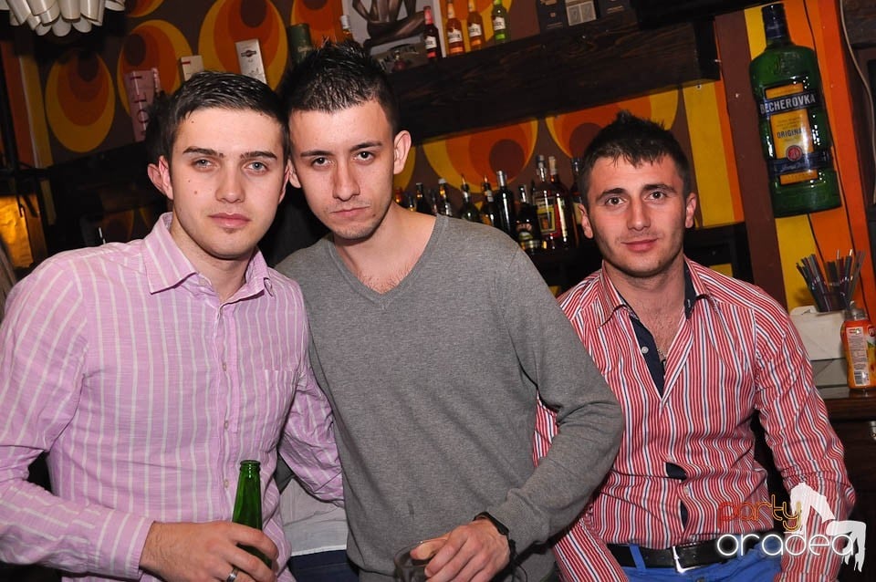 Juice se distrează, Juice