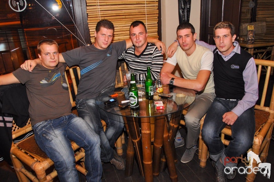 Karaoke Party / Saturday Night Party, Zulu Caffe