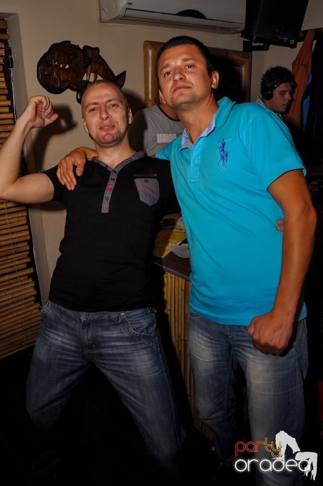 Karaoke Party / Saturday Night Party, Zulu Caffe
