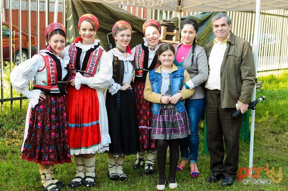 Mândru-i cântecu-n Bihor, Oradea