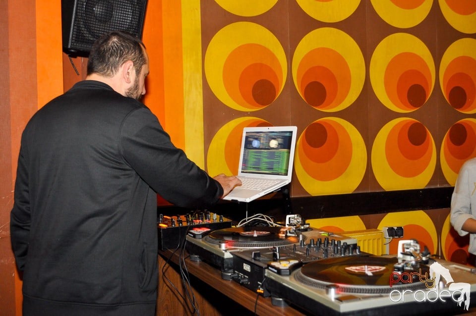 Mash Up Di Place @ Juice, Juice