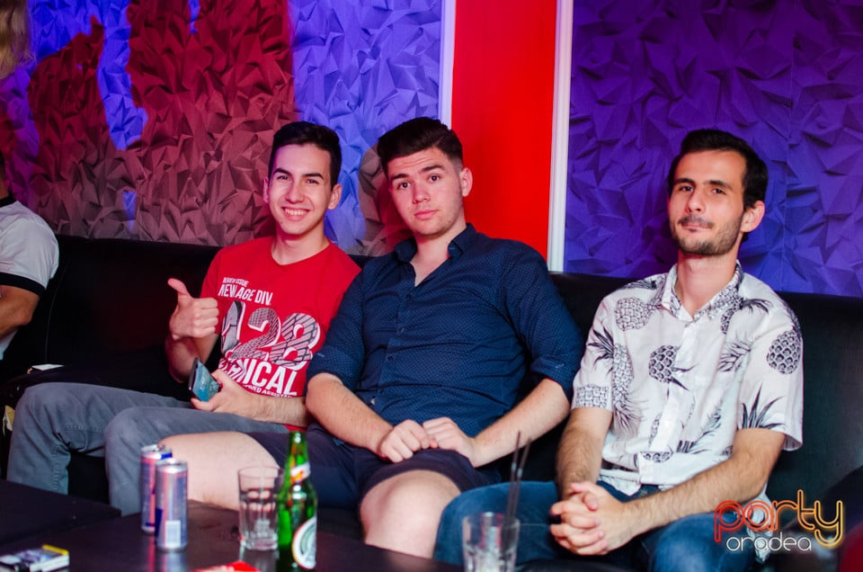 Muzica live @ Life Club, 