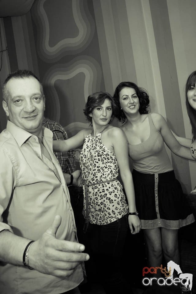 Party cu Coxxo şi Gizmo în Juice, Juice