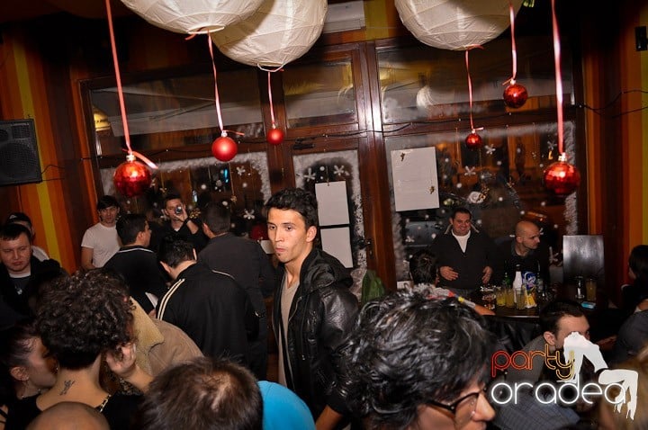 Party în Juice, Juice