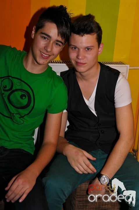 Party în Juice, Juice
