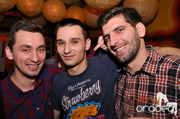 Party în Juice, Juice