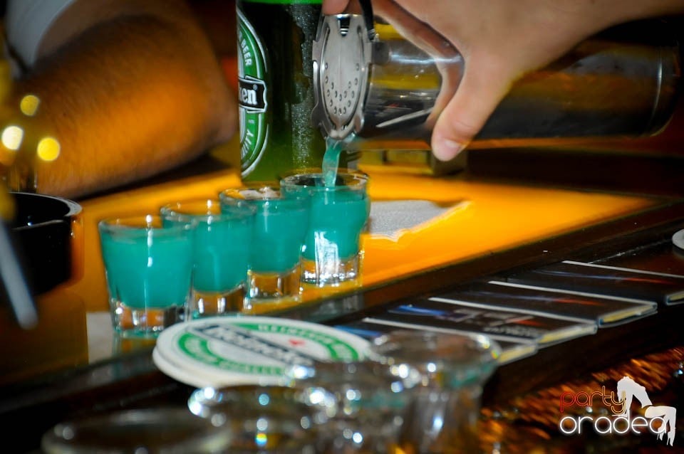 Party în Juice, Juice