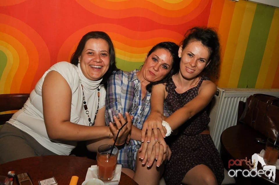 Party în Juice, Juice