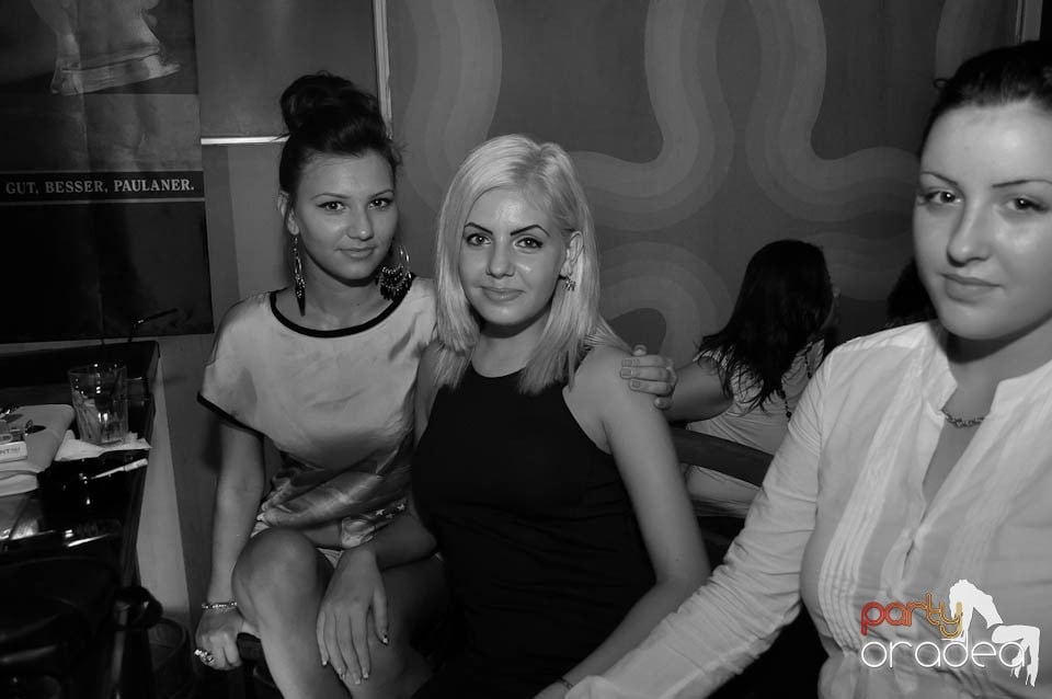 Party în Juice, Juice