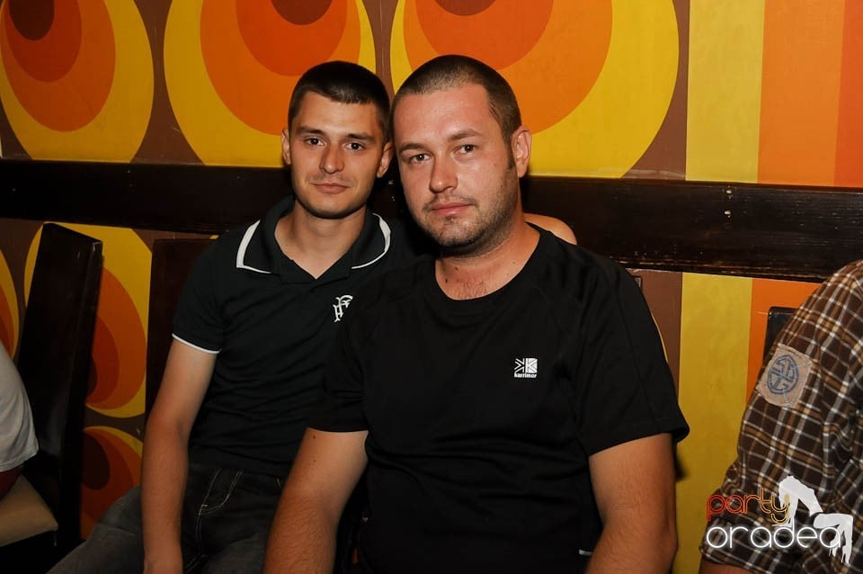 Party în Juice, Juice