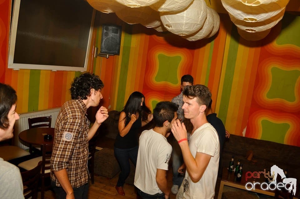 Party în Juice, Juice