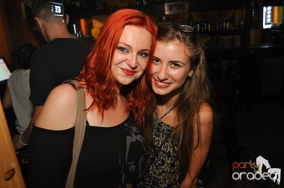 Party în Juice, Juice