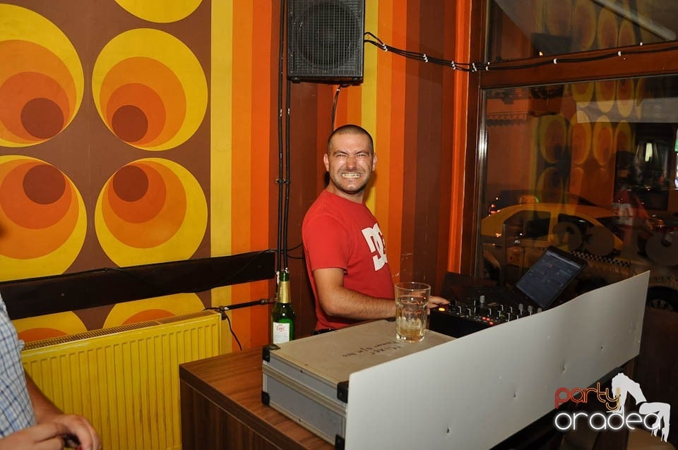 Party în Juice, Juice
