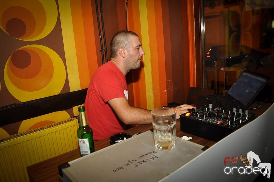 Party în Juice, Juice