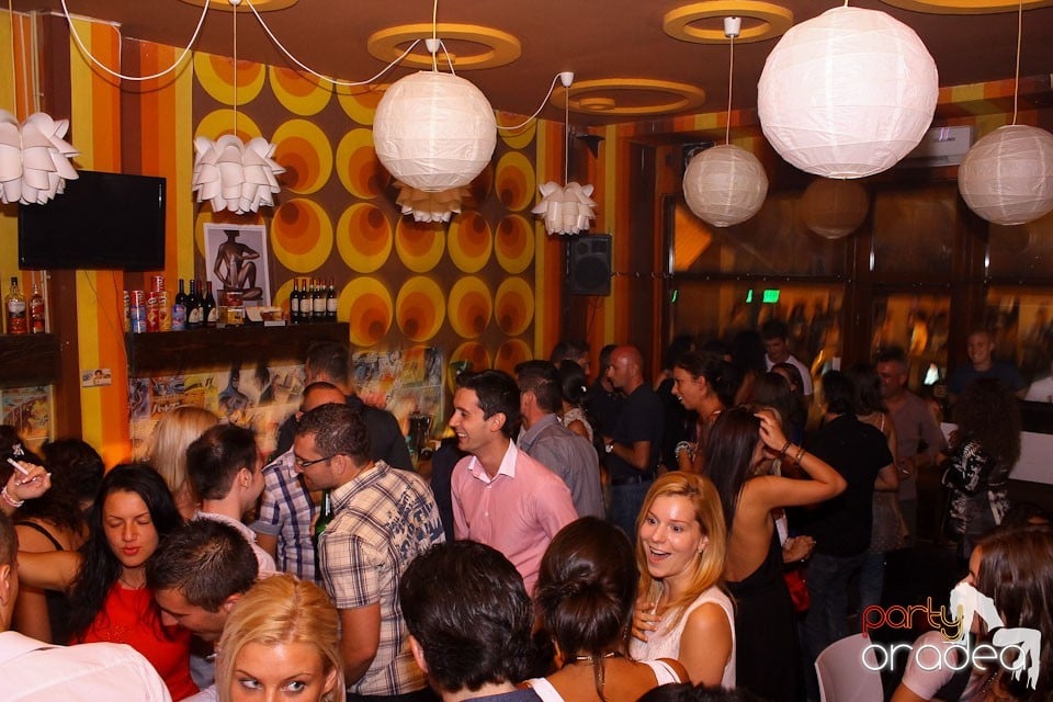 Party în Juice, Juice