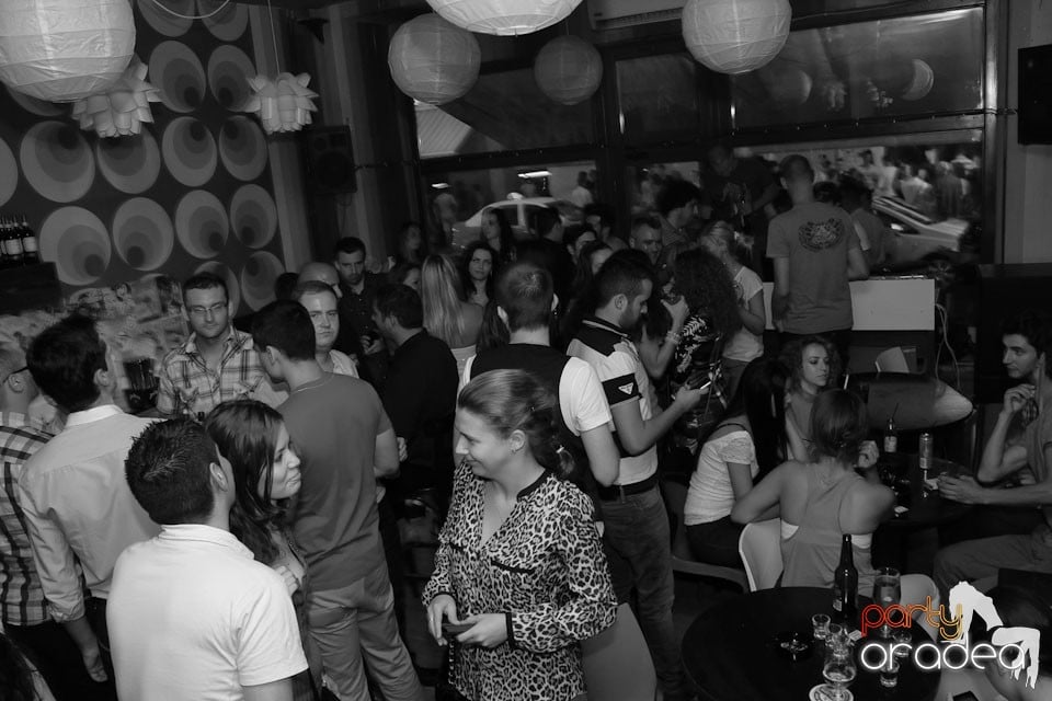 Party în Juice, Juice