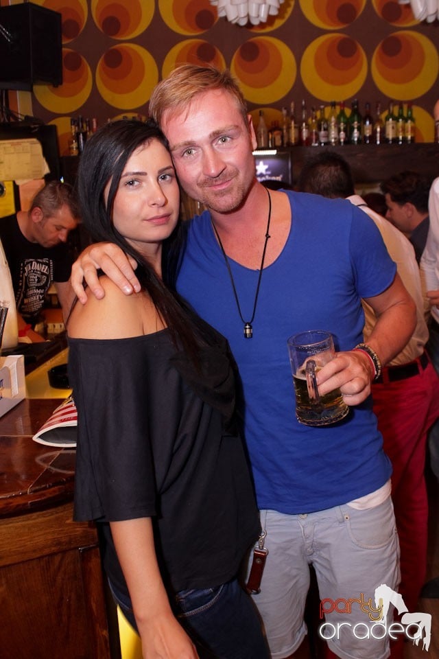 Party în Juice, Juice