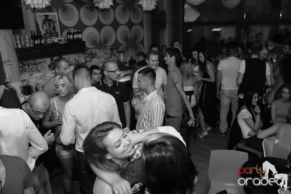 Party în Juice, Juice