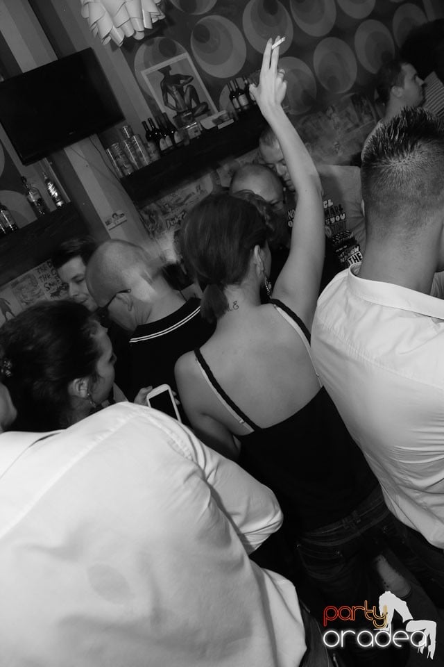 Party în Juice, Juice